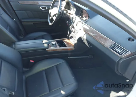 2012 Mercedes-Benz E 350 из США, поврежденный, VIN WDDHF5KB3CA578630